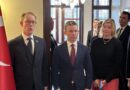 İsveç Dışişleri Bakanı Billström: “Teröre karşı Türkiye ile ortak hareket ediyoruz”