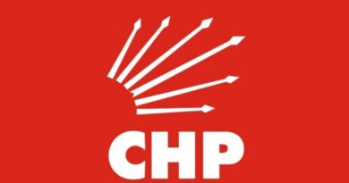 CHP Burdur merkez ilçe başkan ve yönetimi istifa etti